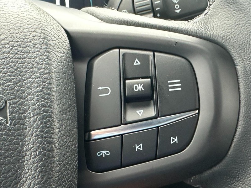 Ford Ranger Vehicle Full-screen Gallery Image 13