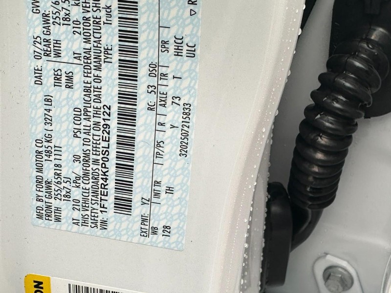 Ford Ranger Vehicle Full-screen Gallery Image 16