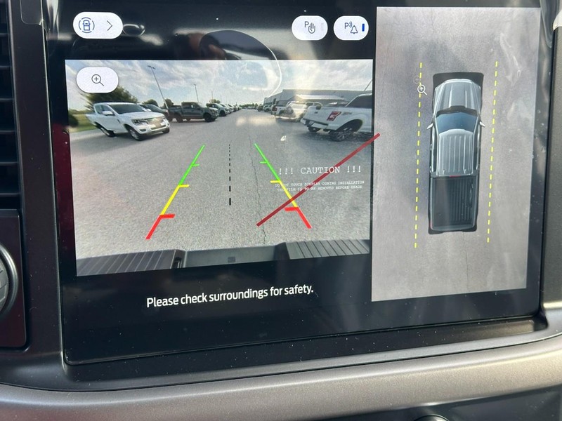 Ford F-150 Vehicle Full-screen Gallery Image 15