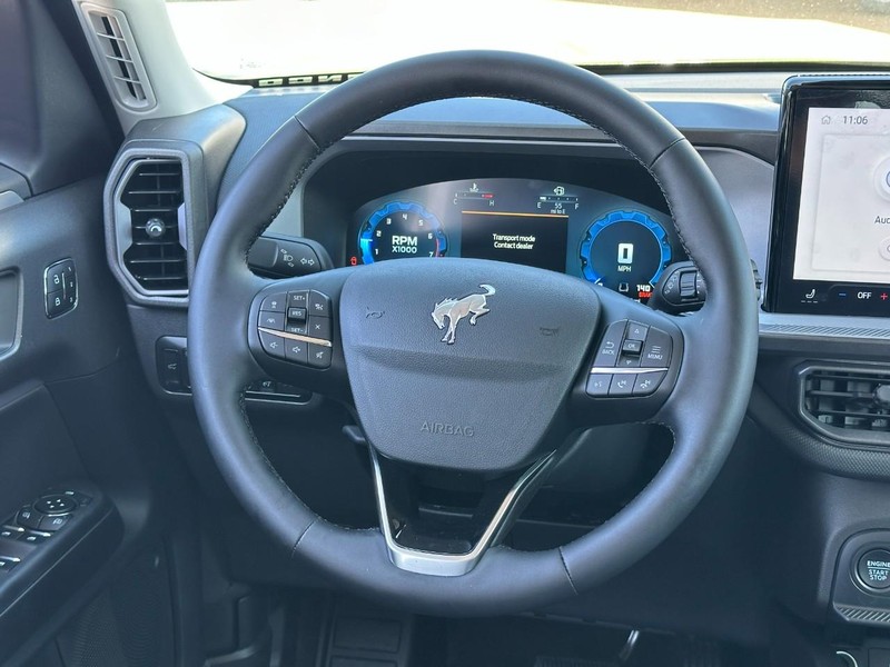 Ford Bronco Sport Vehicle Full-screen Gallery Image 6