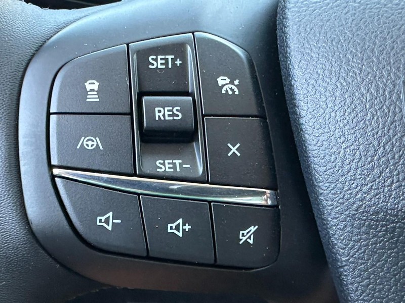 Ford Bronco Sport Vehicle Full-screen Gallery Image 11