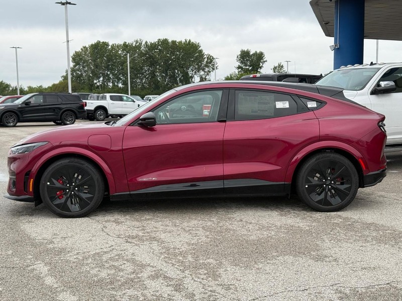 Ford Mustang Mach-E Vehicle Full-screen Gallery Image 2