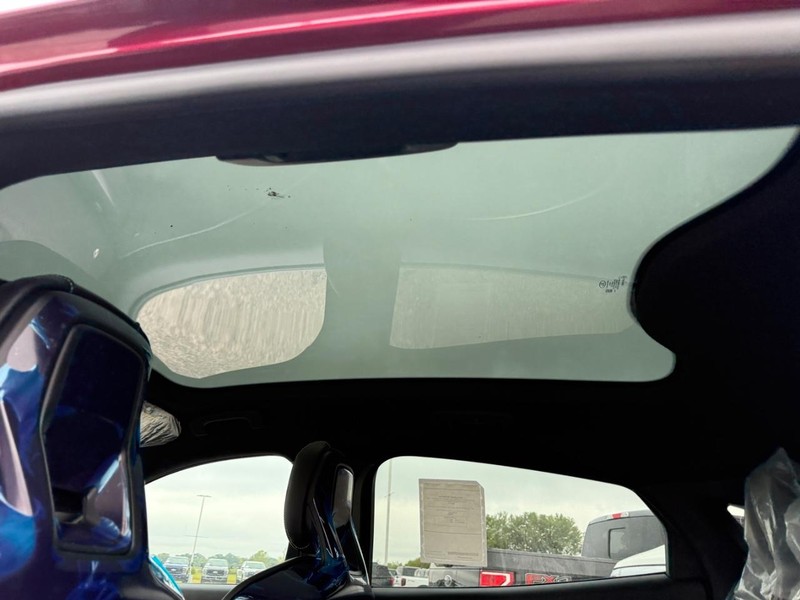 Ford Mustang Mach-E Vehicle Full-screen Gallery Image 6