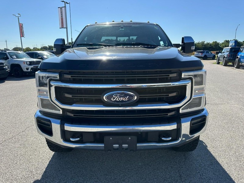 Ford Super Duty F-250 SRW Vehicle Full-screen Gallery Image 9