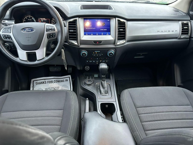 Ford Ranger Vehicle Full-screen Gallery Image 11