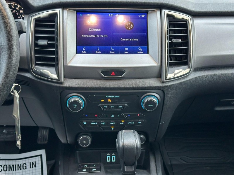 Ford Ranger Vehicle Full-screen Gallery Image 13