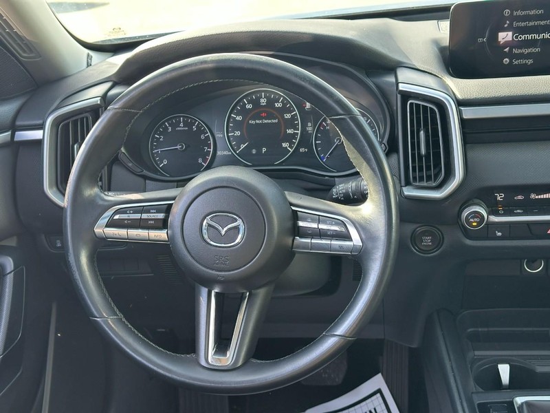 Mazda CX-50 Vehicle Full-screen Gallery Image 13