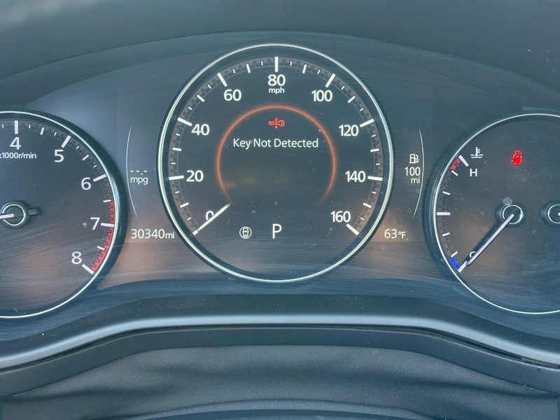 Mazda CX-50 Vehicle Full-screen Gallery Image 21