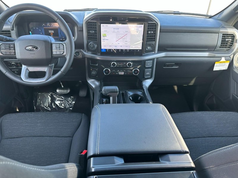 Ford F-150 Vehicle Full-screen Gallery Image 5