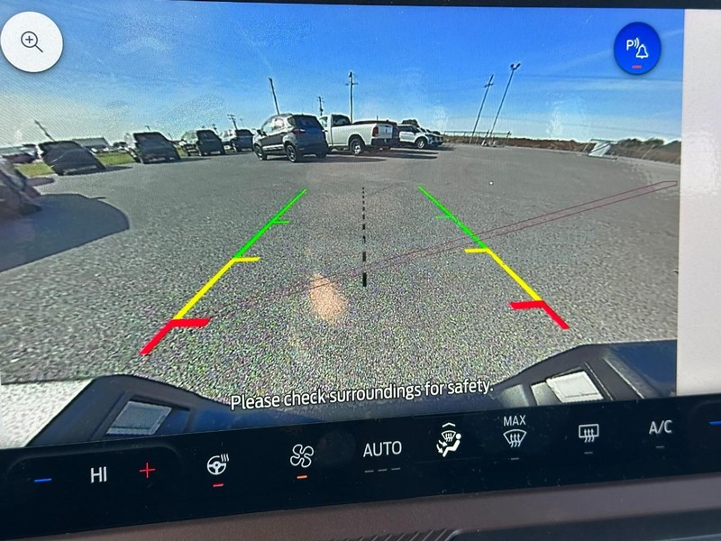 Ford Bronco Sport Vehicle Full-screen Gallery Image 14