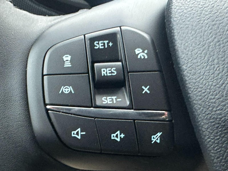 Ford Bronco Sport Vehicle Full-screen Gallery Image 11