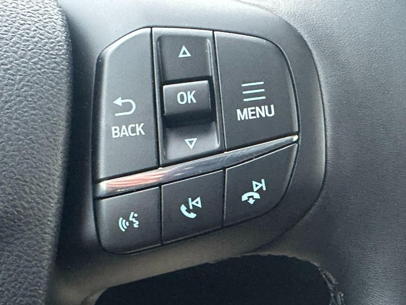 Ford Bronco Sport Vehicle Full-screen Gallery Image 12