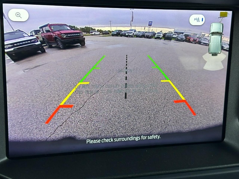 Ford Bronco Vehicle Full-screen Gallery Image 15