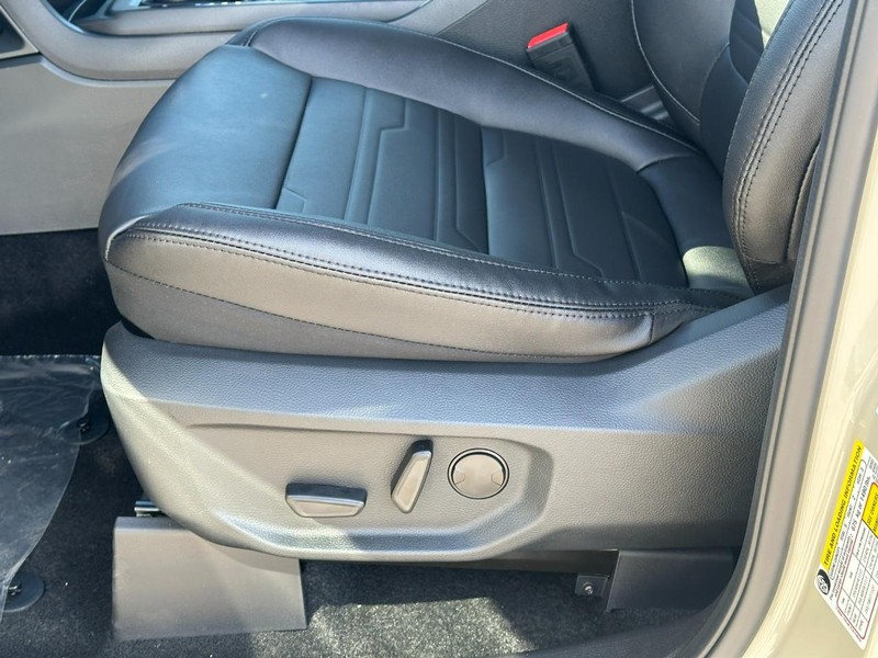 Ford Ranger Vehicle Full-screen Gallery Image 11