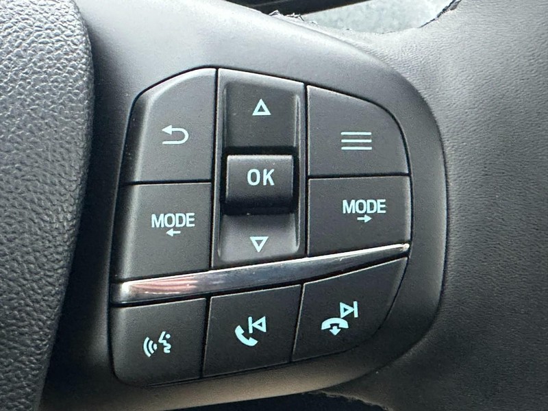 Ford Maverick Vehicle Full-screen Gallery Image 13