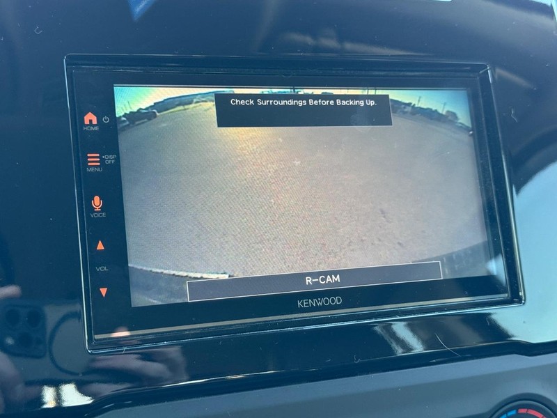 Nissan Titan Vehicle Full-screen Gallery Image 17