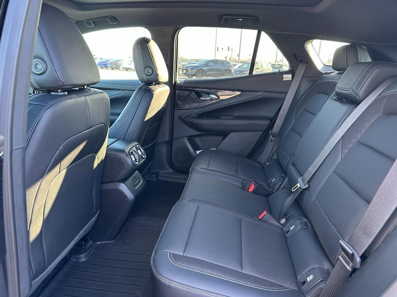 Chevrolet Blazer EV Vehicle Full-screen Gallery Image 4