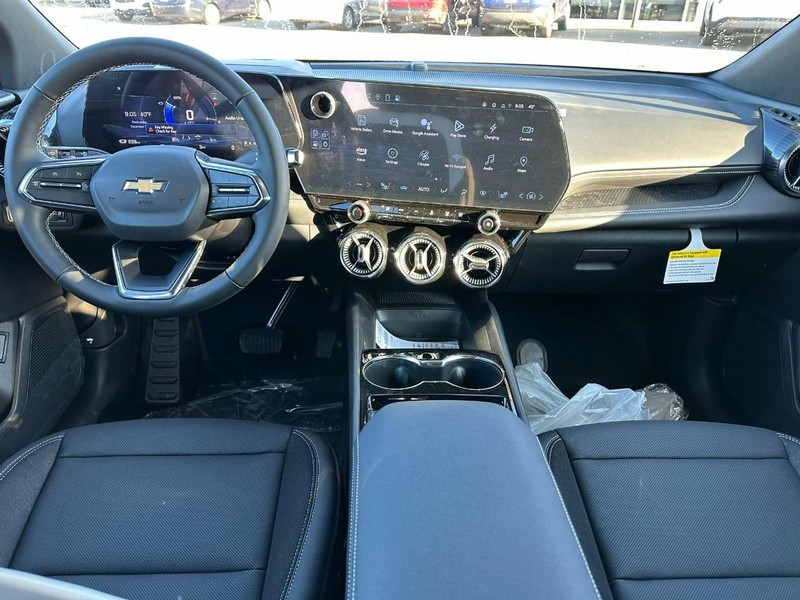 Chevrolet Blazer EV Vehicle Full-screen Gallery Image 5