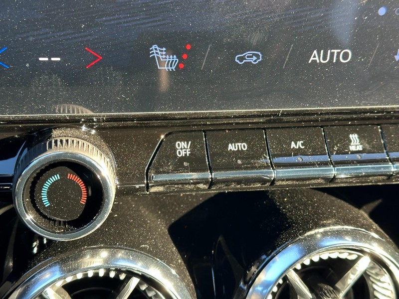 Chevrolet Blazer EV Vehicle Full-screen Gallery Image 14