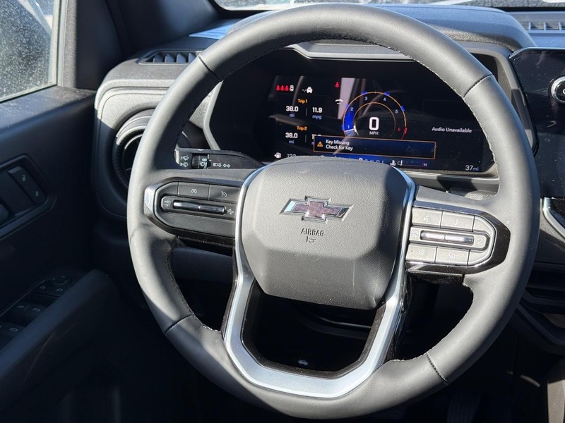 Chevrolet Colorado Vehicle Full-screen Gallery Image 7