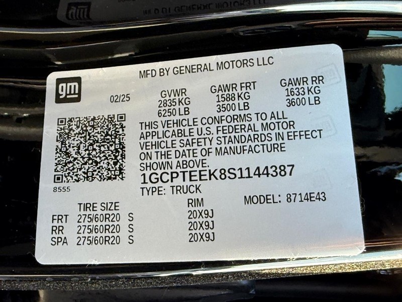 Chevrolet Colorado Vehicle Full-screen Gallery Image 18