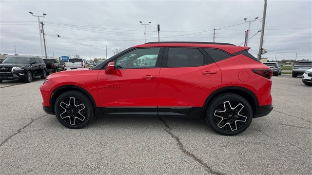 Chevrolet Blazer Vehicle Full-screen Gallery Image 5