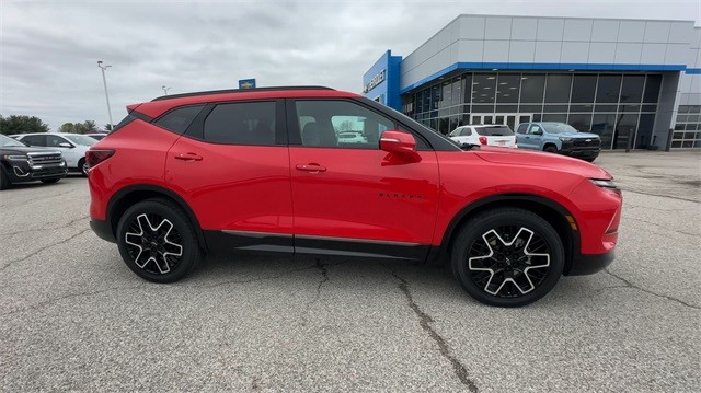 Chevrolet Blazer Vehicle Full-screen Gallery Image 9