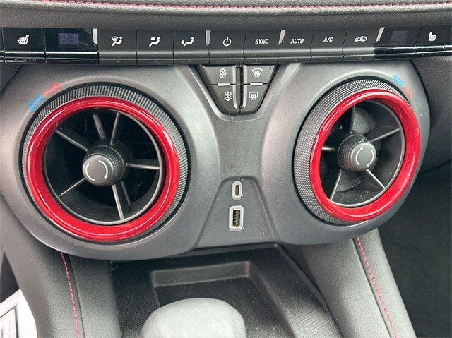 Chevrolet Blazer Vehicle Full-screen Gallery Image 18