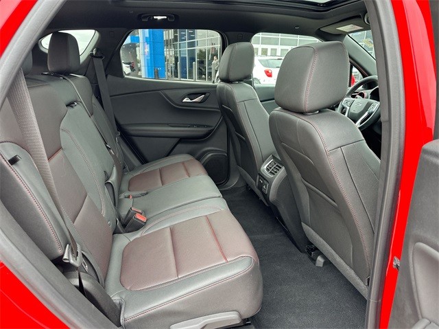 Chevrolet Blazer Vehicle Full-screen Gallery Image 28