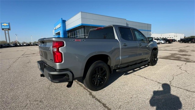 Chevrolet Silverado 1500 Vehicle Full-screen Gallery Image 8