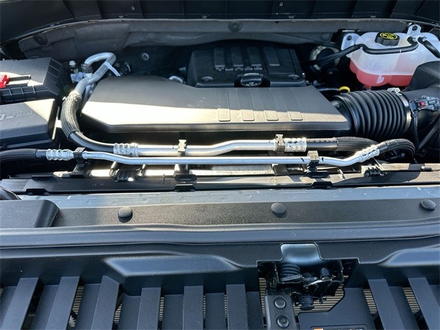 Chevrolet Silverado 1500 Vehicle Full-screen Gallery Image 29