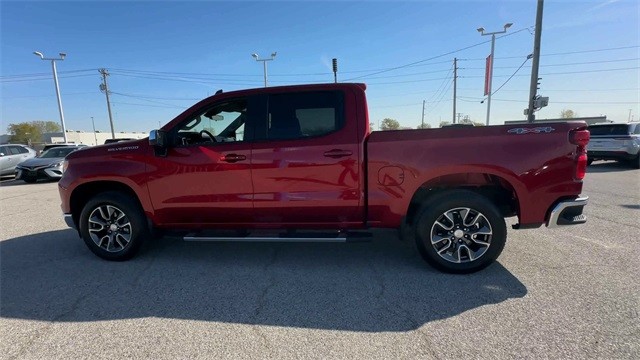Chevrolet Silverado 1500 Vehicle Full-screen Gallery Image 5