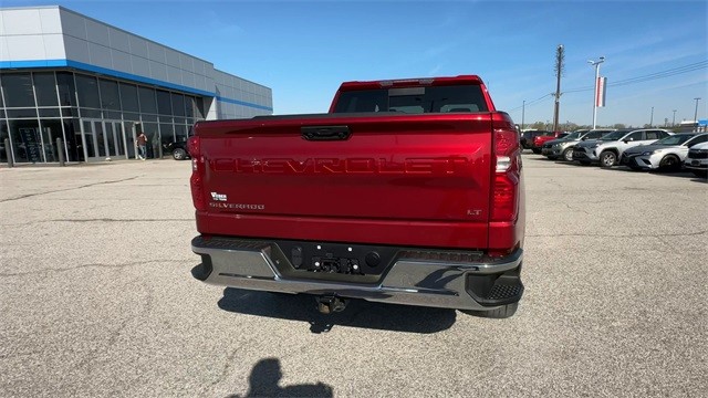 Chevrolet Silverado 1500 Vehicle Full-screen Gallery Image 7