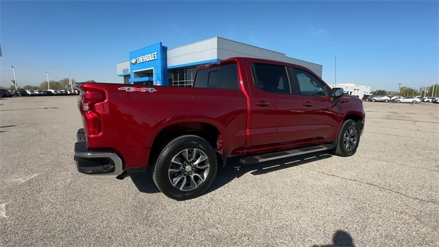Chevrolet Silverado 1500 Vehicle Full-screen Gallery Image 8