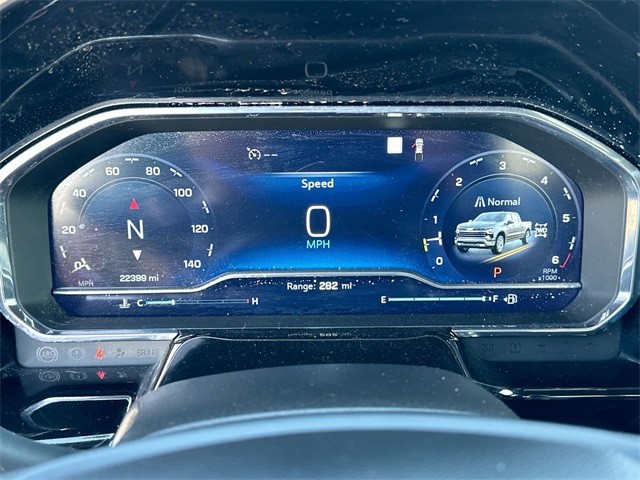Chevrolet Silverado 1500 Vehicle Full-screen Gallery Image 11