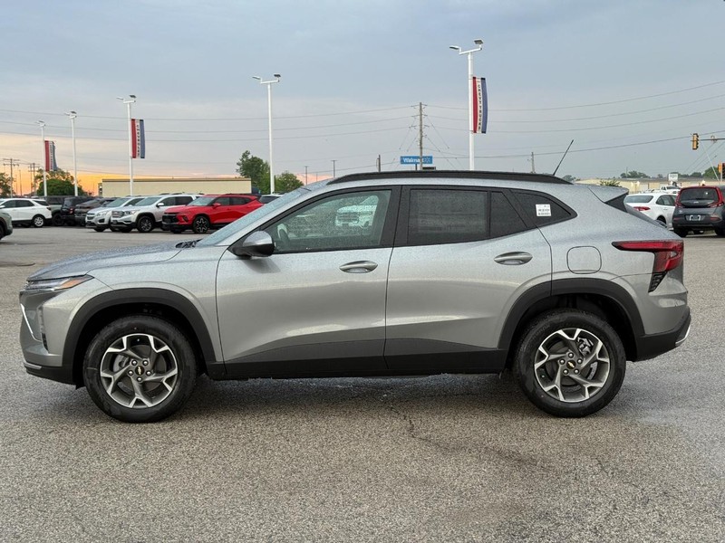 Chevrolet Trax Vehicle Full-screen Gallery Image 2