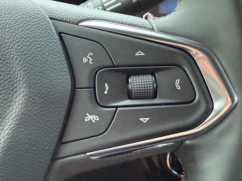 Chevrolet Trax Vehicle Full-screen Gallery Image 9