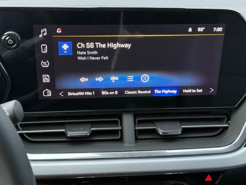 Chevrolet Trax Vehicle Full-screen Gallery Image 11