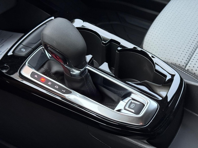 Chevrolet Trax Vehicle Full-screen Gallery Image 14