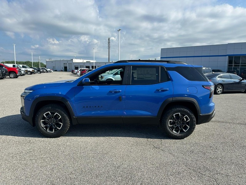 Chevrolet Equinox Vehicle Full-screen Gallery Image 2