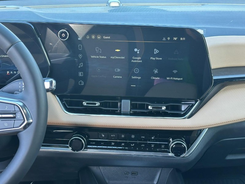 Chevrolet Equinox Vehicle Full-screen Gallery Image 7