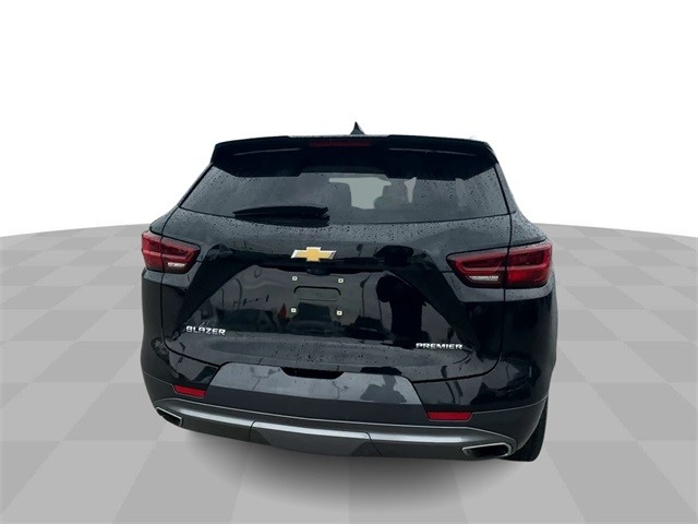 Chevrolet Blazer Vehicle Full-screen Gallery Image 7