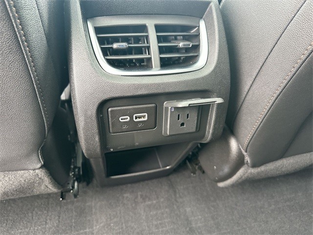Chevrolet Blazer Vehicle Full-screen Gallery Image 22