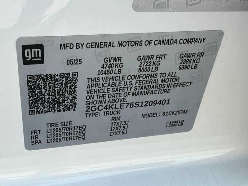 Chevrolet Silverado 2500HD Vehicle Full-screen Gallery Image 14