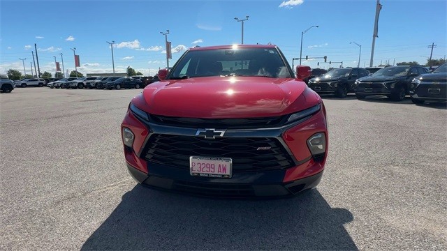Chevrolet Blazer Vehicle Full-screen Gallery Image 3