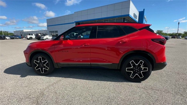 Chevrolet Blazer Vehicle Full-screen Gallery Image 5