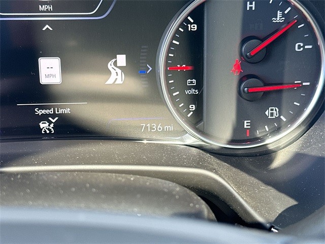 Chevrolet Blazer Vehicle Full-screen Gallery Image 12
