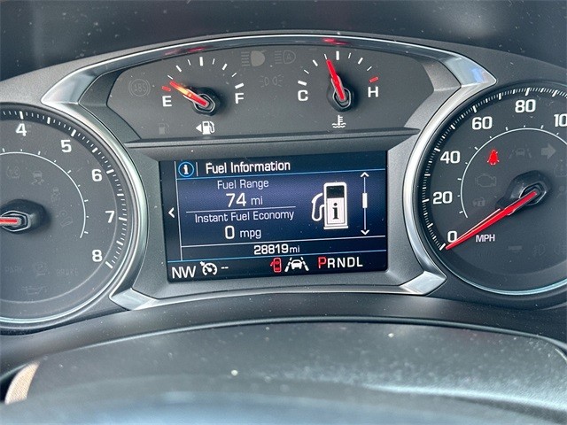 Chevrolet Equinox Vehicle Full-screen Gallery Image 12