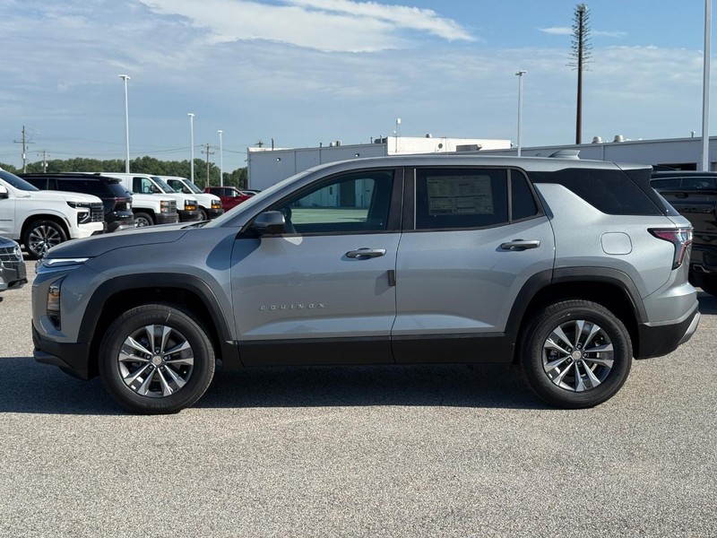 Chevrolet Equinox Vehicle Full-screen Gallery Image 2