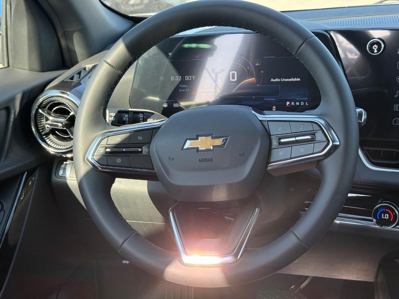 Chevrolet Equinox Vehicle Full-screen Gallery Image 7